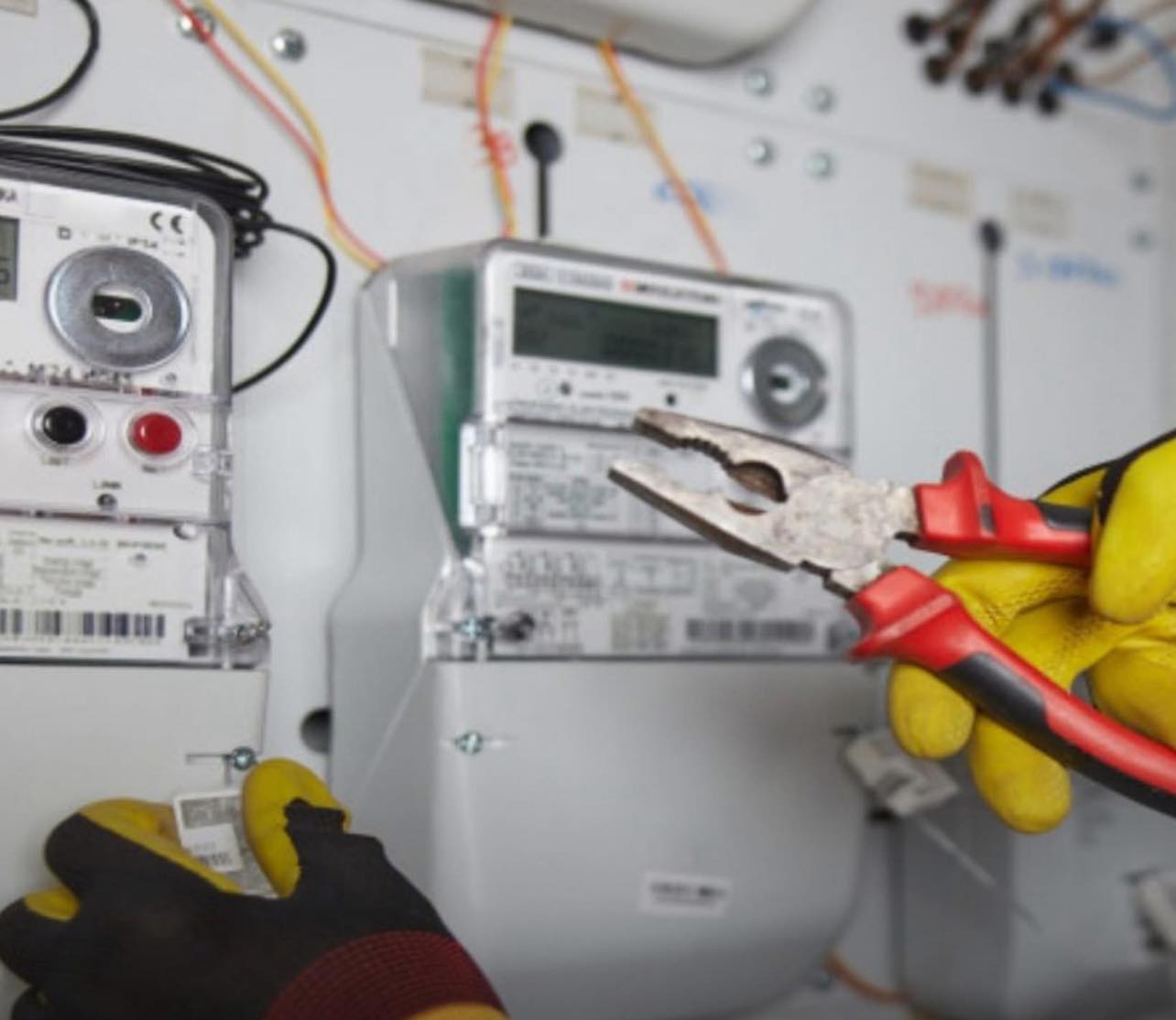 592472542_1291130776387821_6326676510403383455_n_(1)